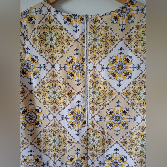 Lulus Floral Yellow & White Mini Dress Size XS - Picture 8 of 13